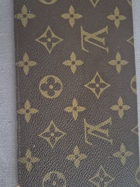 Louis Vuitton Monogram Brown & Gold Check Or Passport Holder For Men And Wemen